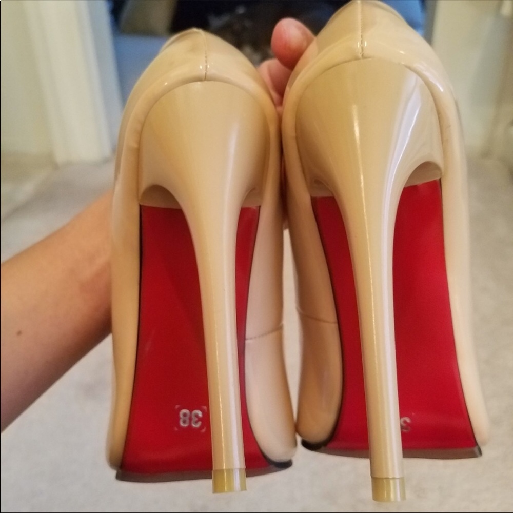 New Nude Patent leather Red bottoms. 8